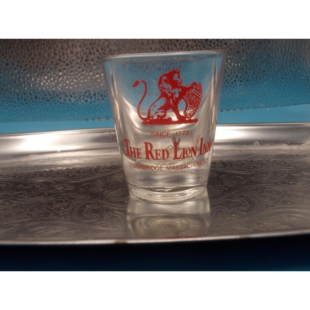Vintage The Red Lion Inn Stockbridge Massachusetts Souvenir Shot Glass 1773 Red